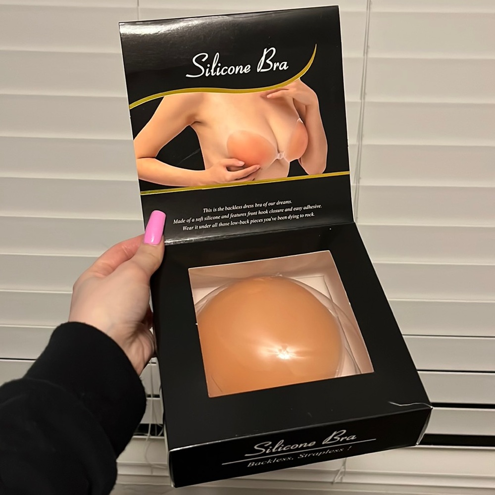 Brand new silicone strapless bra